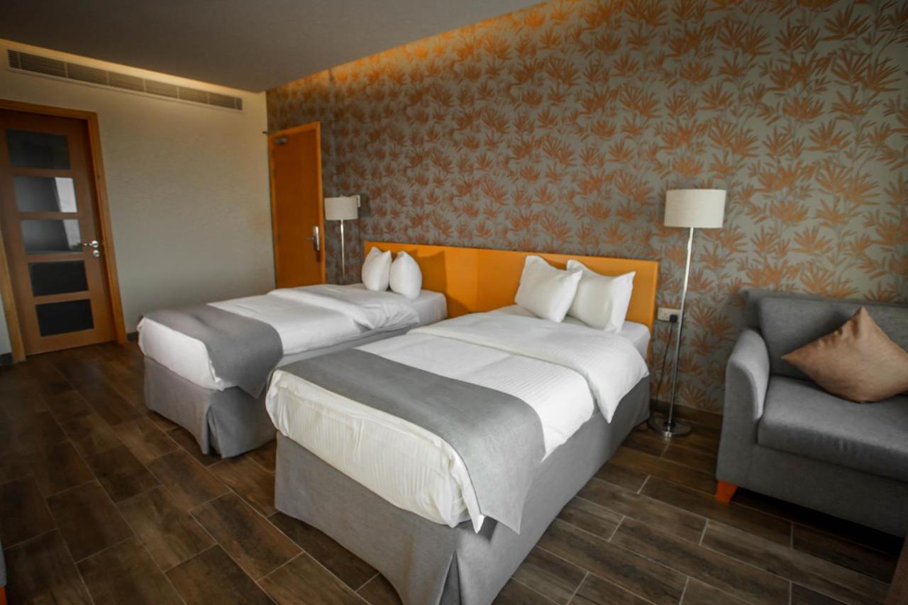 Sama Muscat Hotel Al Khawd Екстер'єр фото